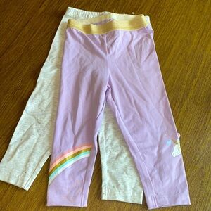 2 leggings size 24m